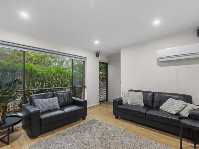 Townhouse for rent in Horseshoe Creek, South Australia