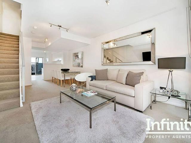 Townhouse for rent in Sydney, New South Wales