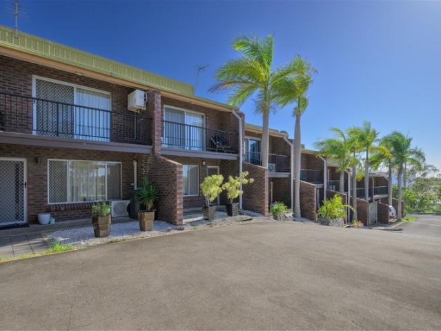 Townhouse for rent in Gladstone Central, Gladstone