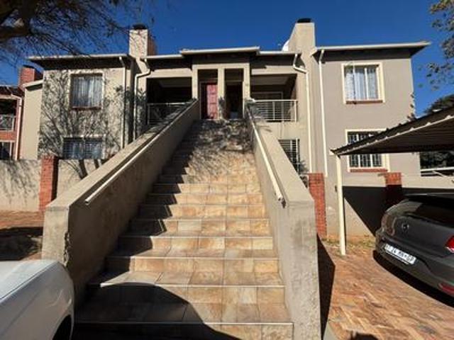 Apartment for sale in Nooitgedacht, Gauteng