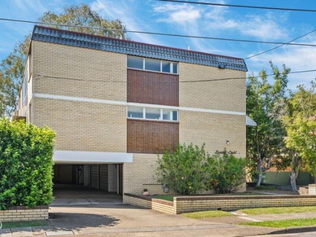 Apartment for rent in Toombul, Queensland