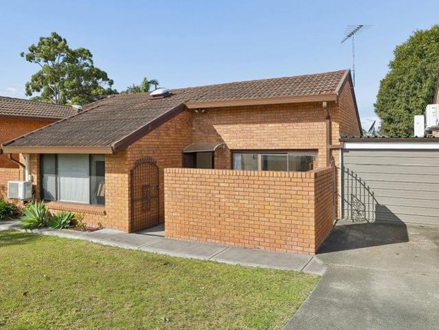 Villa for sale in Sydney, New South Wales