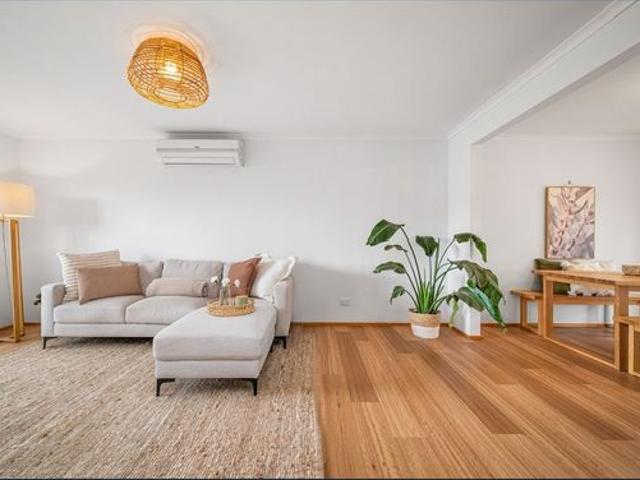 Apartment for rent in Safety Beach, Melbourne