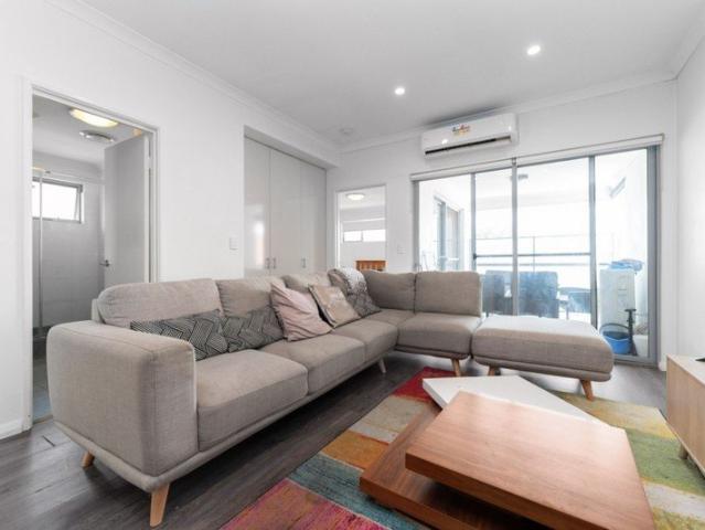 Apartment for rent in Cloverdale, City of Belmont