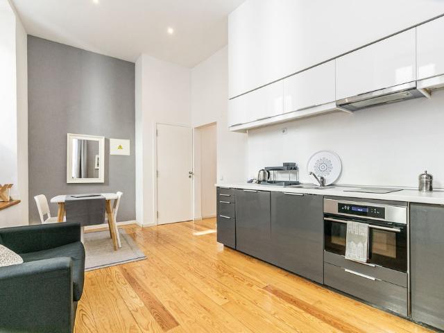 Apartamento alugar em Estrela, Lisboa