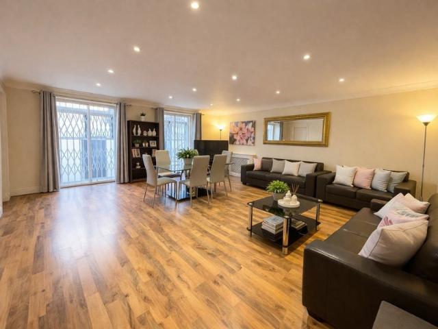 Apartment for rent in Knightsbridge, Greater London