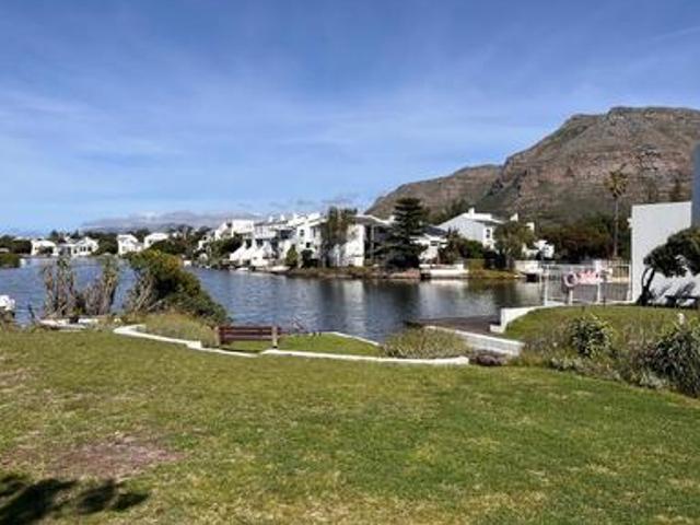 Apartment for sale in Cape Town, Western Cape