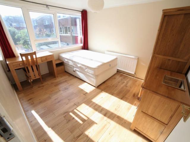 Apartment for rent in Camberwell, Greater London