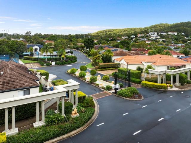 Villa for sale in Fernbrook, Queensland