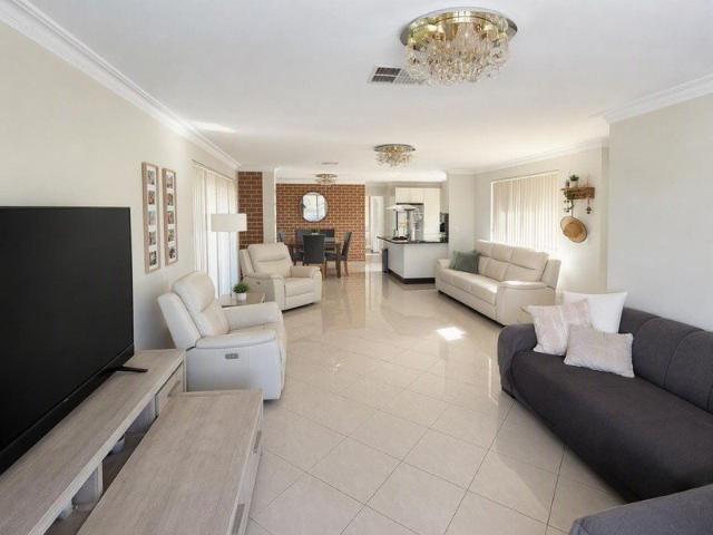 Apartment for rent in Experiment Farm, Sydney