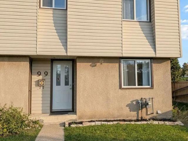 Townhouse for rent in The Gardens, St. Albert