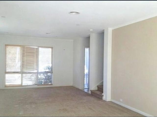 Townhouse for rent in Camerons Creek, Victoria