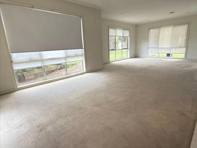 Townhouse for rent in Camerons Creek, Victoria