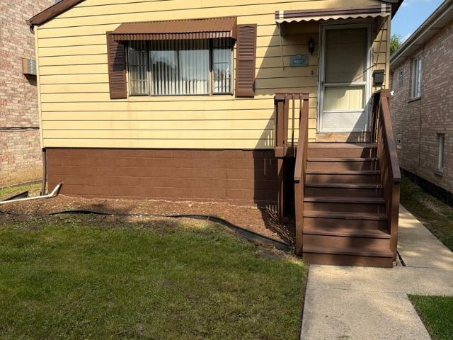 House for rent in Harwood Heights, Illinois