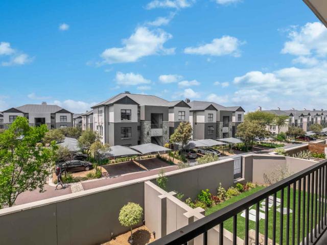 Apartment for rent in Waterfall Country Village Estate, Sandton
