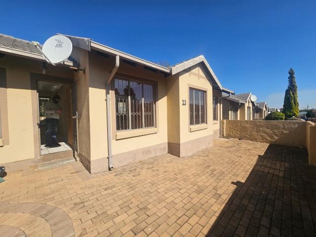 House for rent in Vosloorus, Gauteng