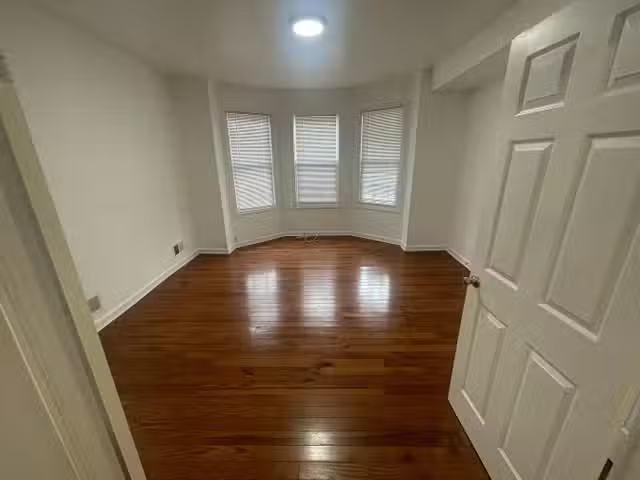 Condo for rent in Newark