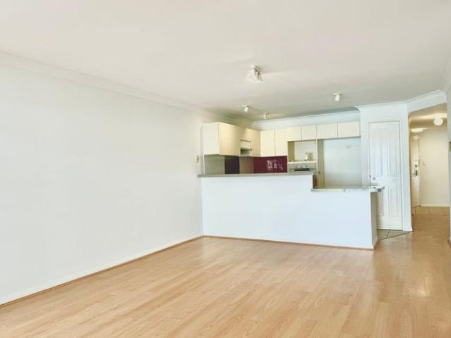 Apartment for rent in Cockburn, Western Australia