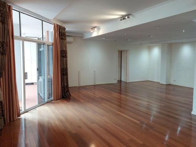 Apartment for rent in Lower North Shore, Sydney