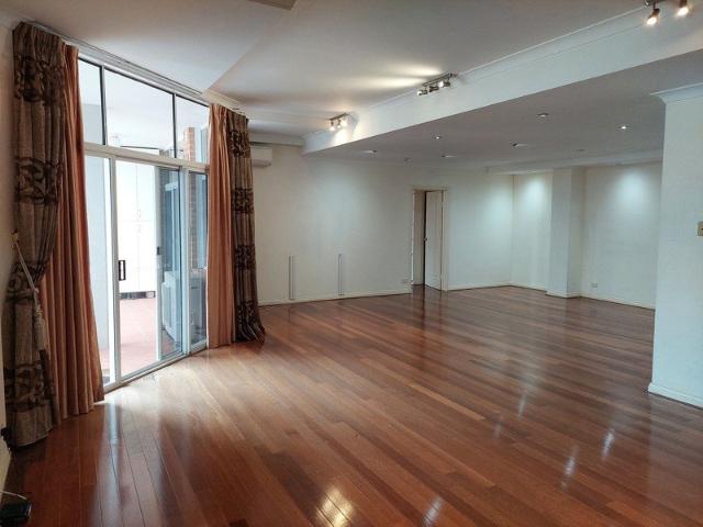 Apartment for rent in Lower North Shore, Sydney