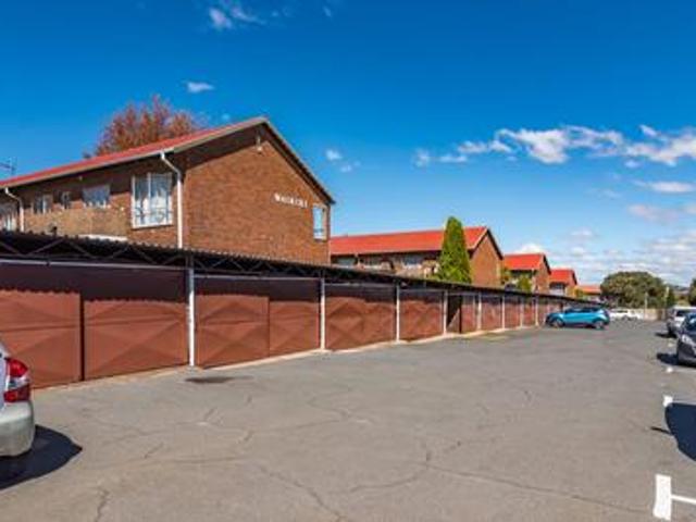 Apartment for sale in Roodepoort, City of Johannesburg Metropolitan Municipality