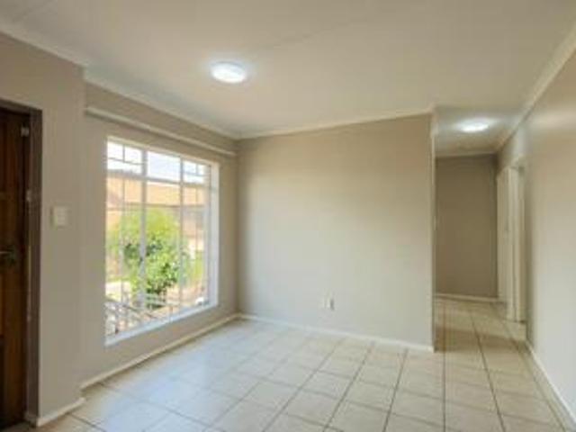 Townhouse for rent in Benoni, City of Ekurhuleni Metropolitan Municipality