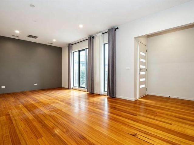Townhouse for rent in Camerons Creek, Victoria