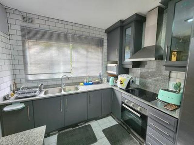 Apartment for sale in Queensburgh, Kwazulu-natal