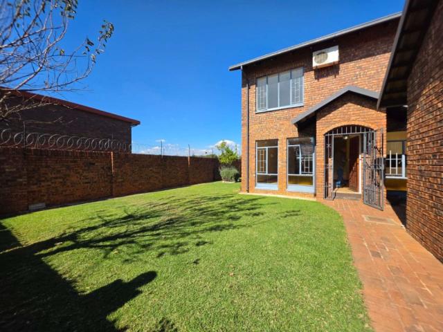 House for rent in Waterkloof, Gauteng