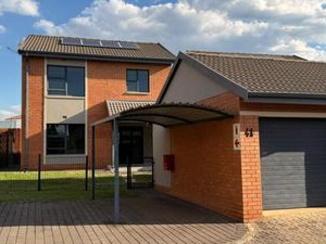 Townhouse for rent in Pretoria, City of Tshwane Metropolitan Municipality