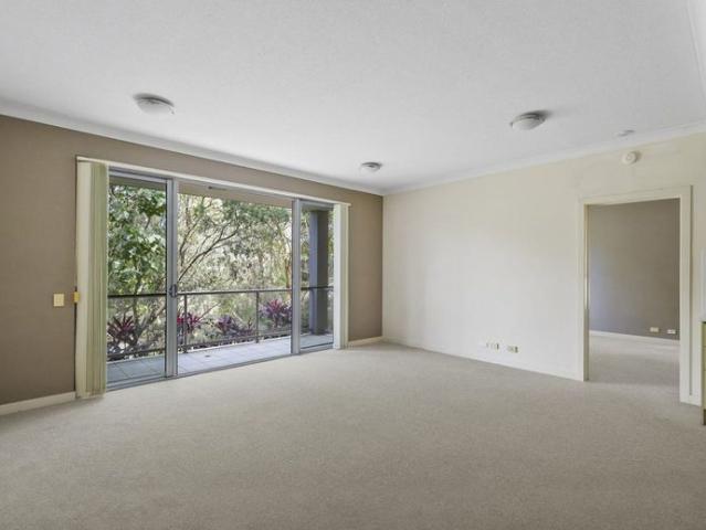 Apartment for rent in Varsity Lakes, Gold Coast City