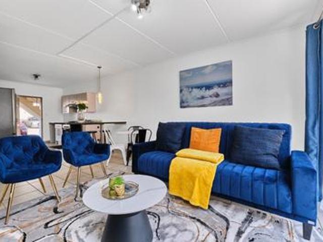 Townhouse for rent in Alexandra, Gauteng