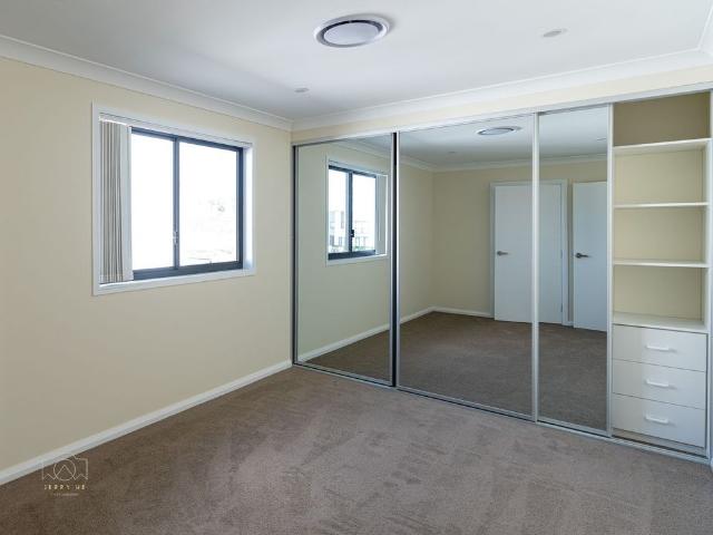 Townhouse for rent in Sydney, New South Wales
