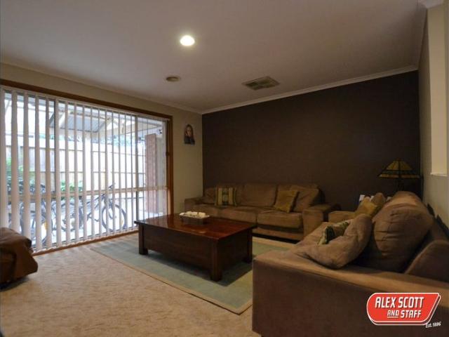 House for rent in Narre Warren, Melbourne