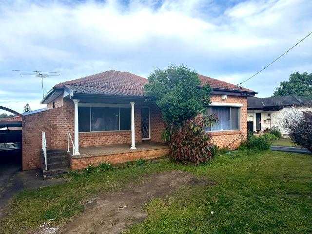 House for rent in Seven Hills, New South Wales