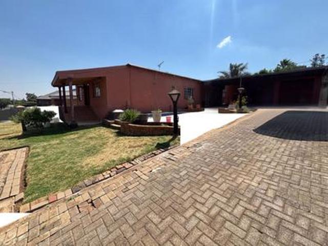 House for sale in Nooitgedacht, Gauteng