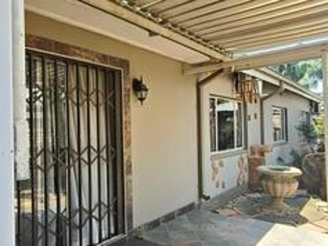 House for sale in Waterkloof, Gauteng