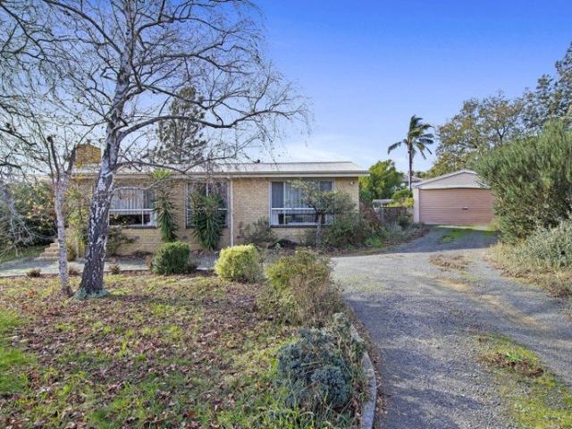 House for rent in Camerons Creek, Victoria