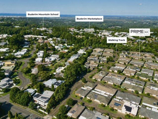 Villa for sale in Kings Creek, Queensland