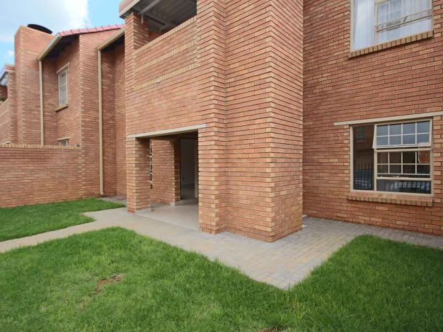 Apartment for rent in Waterkloof, Gauteng