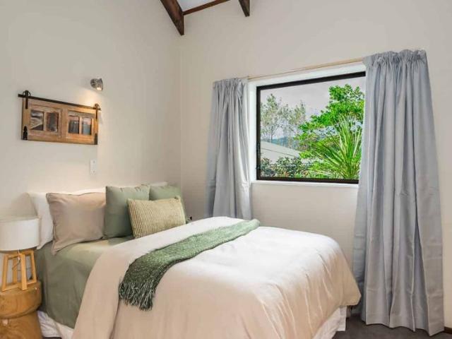 House for rent in Waikanae Beach, Wellington
