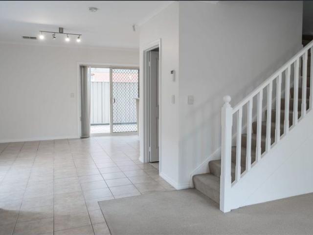 Townhouse for rent in Brooklyn Park, Adelaide