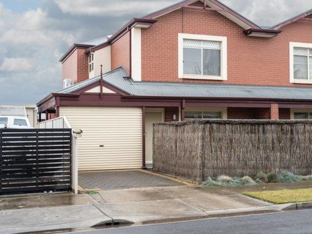 Townhouse for rent in Brooklyn Park, Adelaide