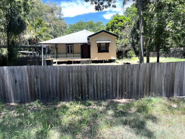 House for rent in Moore Park Beach, Queensland