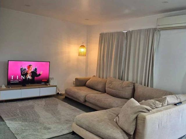 House for rent in Kelston
