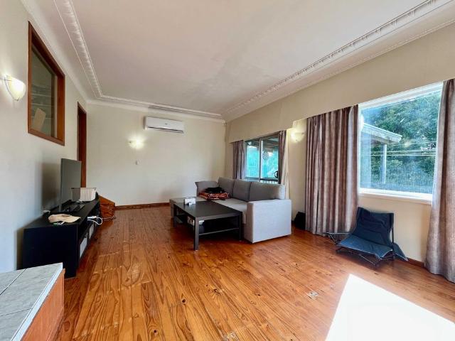 Townhouse for rent in Massey, Henderson-Massey