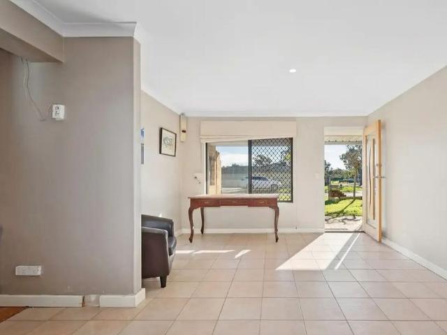 House for rent in Cloverdale, Western Australia