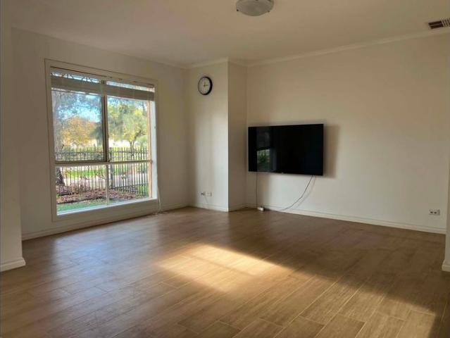 Townhouse for rent in Horseshoe Creek, South Australia