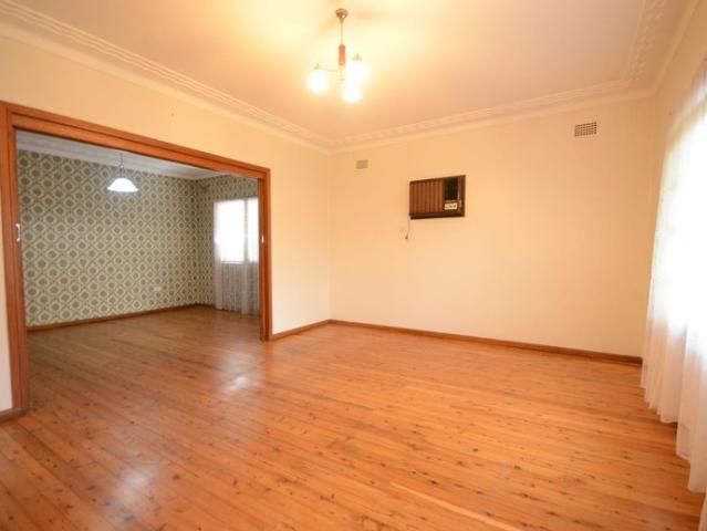 House for rent in Pendle Hill, Sydney