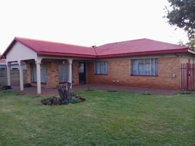 House for sale in Vanderbijlpark, Emfuleni Local Municipality